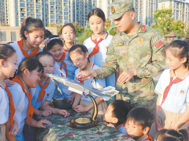 蕭縣鳳城小學(xué)“少年軍校”掛牌成立